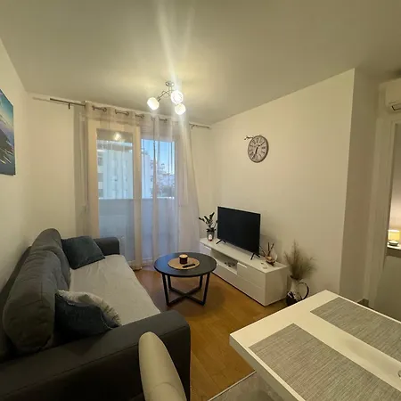 Nikolina Apartment Split